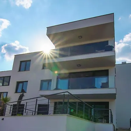 Vita, Luxury Apartman *